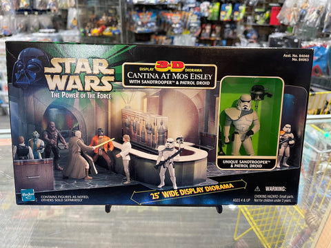 1998 Star Wars Power of The Force Cantina at Mos Eisley with Sandtrooper and Patrol Droid (New)