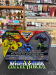 Spin Master Monster Jam Series 22 1:24 El Toro Loco Truck (New)