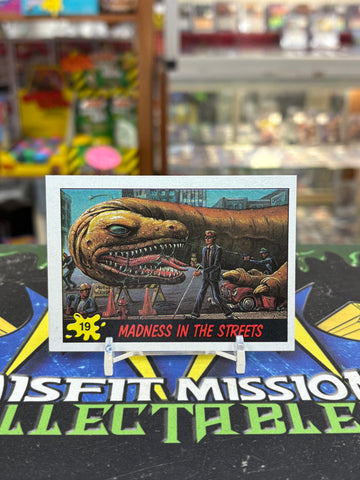 Vintage 1988 Dinosaurs Attacks Madness in The Streets #19 Trading Card