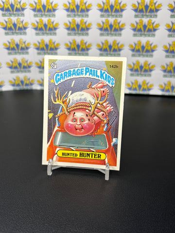 Vintage TOPPS 1986 Garbage Pail Kids Hunted Hunter Sticker Trading Card