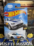 2017 Hot Wheels HW Nightburnerz 2015 Mazda MX-5 Miata (New)