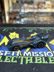 2004 Hot Wheels Batman Grey and Orange Batmobile