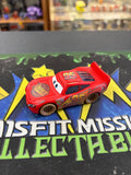 Hot Wheels Disney Cars Lightning McQueen Rust-Eze Dirty Car