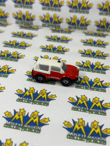 2002 Hasbro Micro Machines Rally Style Fire Chief Car