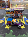 2005 Johnny Lightning Classic Plastic AMT Surf Rod Car