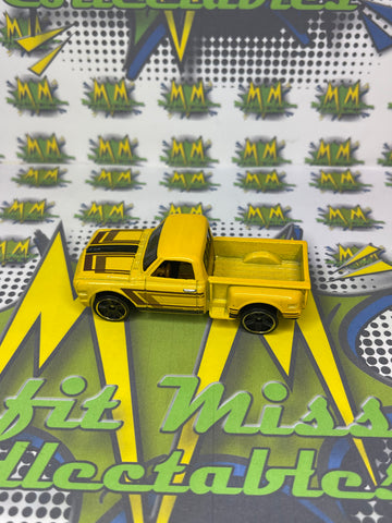 2015 Hot Wheels Yellow Rad Trucks 1969 Custom Chevy