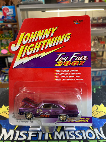 2000 Johnny Lightning Toy Fair 2001 - 1970 Plymouth Road Runner  (New)