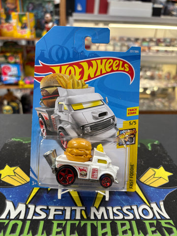 2017 Hot Wheels Fast Foodie Buns of Steel Car (New)