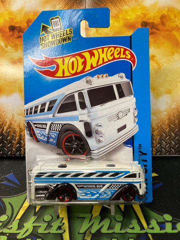 2013 Hot Wheels HW City Surf Bus (New)