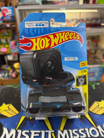 2017 Hot Wheels Go Pro Experimentors Zoom In Car (New)