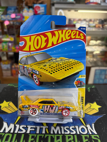 Hot Wheels HW Art Cars ‘70 Plymouth Superbird (New)