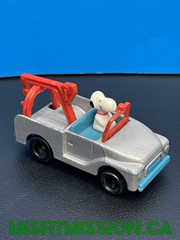 Vintage 1966 Aviva Snoopy Tow Truck