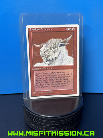 Magic the Gathering: Red 4th Edition Summon Minotaur Hurloon Minotaur