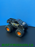 Hot Wheels Monster Jam 1:64 Power Forward 32 Karl Malone (Metal Base)