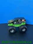 Hot Wheels Monster Jam 1:64 Gravedigger (Metal Base)